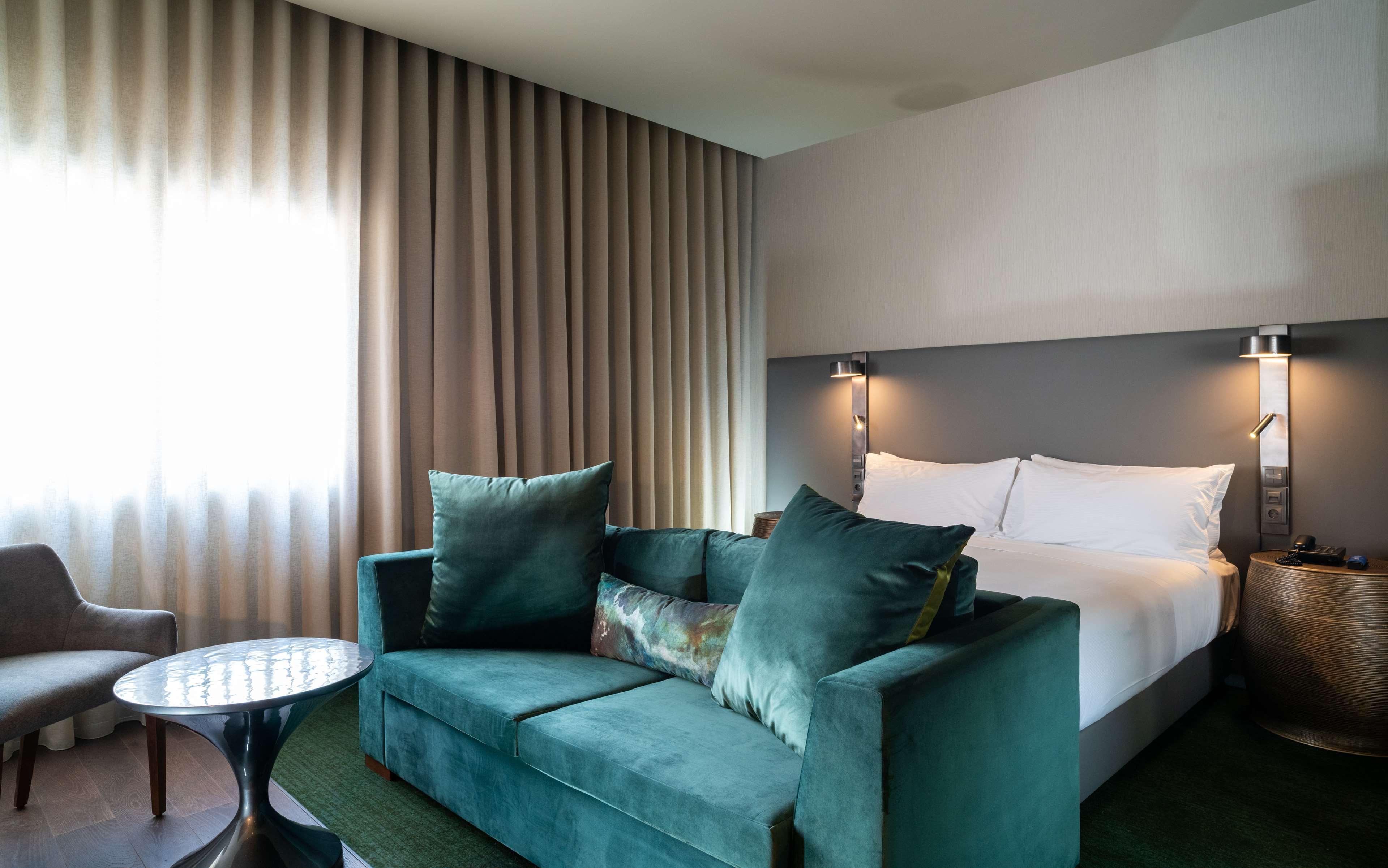 Hilton Porto Gaia Hotel Vila Nova de Gaia Kültér fotó A room at the hotel