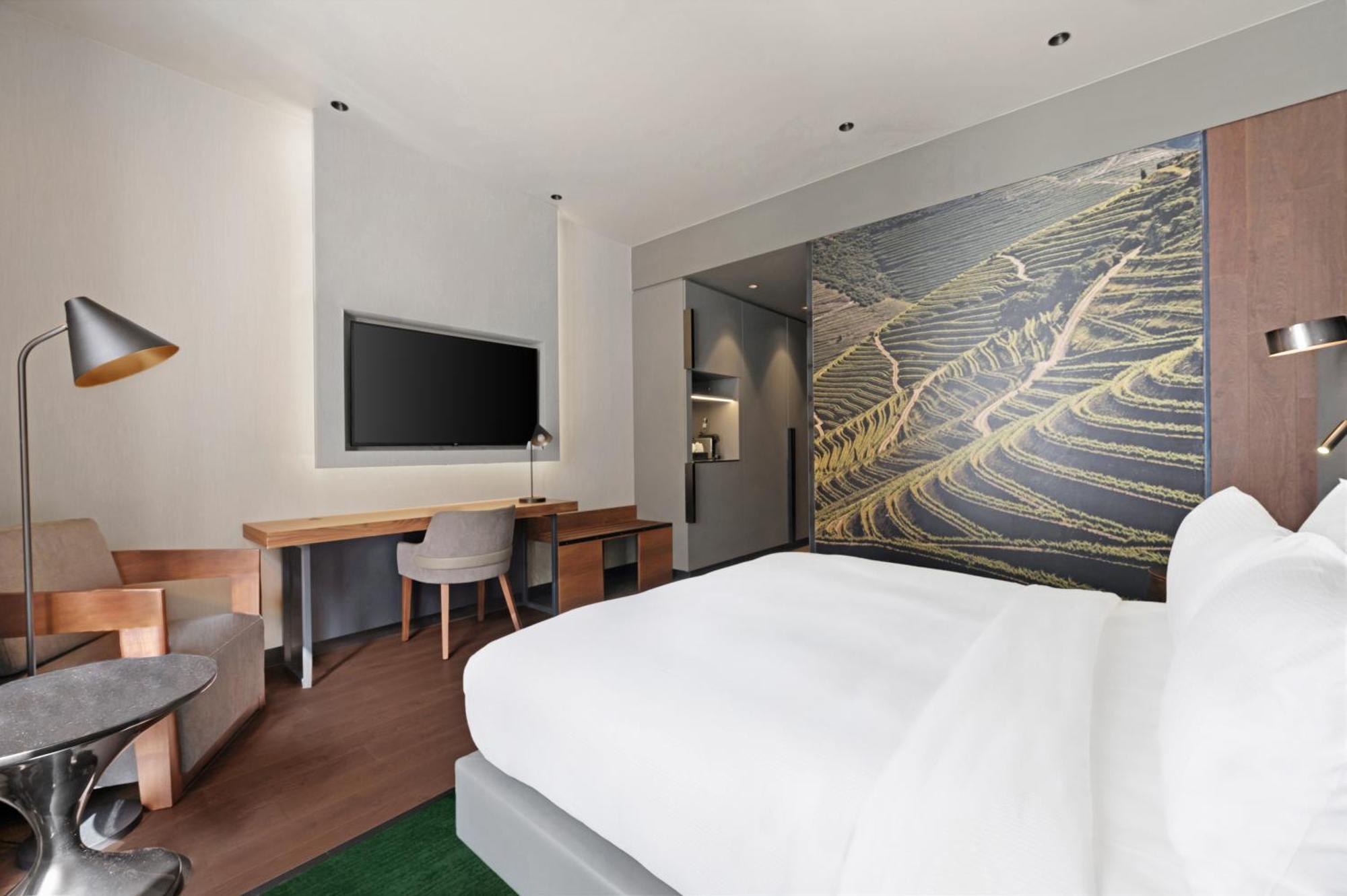 Hilton Porto Gaia Hotel Vila Nova de Gaia Kültér fotó A room at the hotel