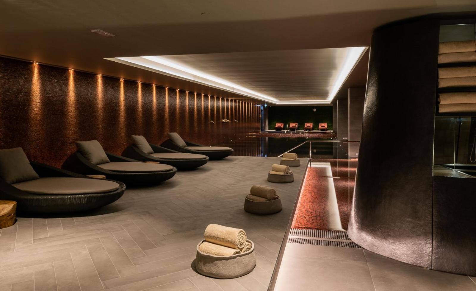 Hilton Porto Gaia Hotel Vila Nova de Gaia Kültér fotó The spa at The Dorchester